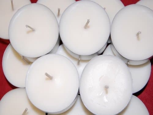 18 Scented Tea Lights - Peppermint &amp; Eucalyptus