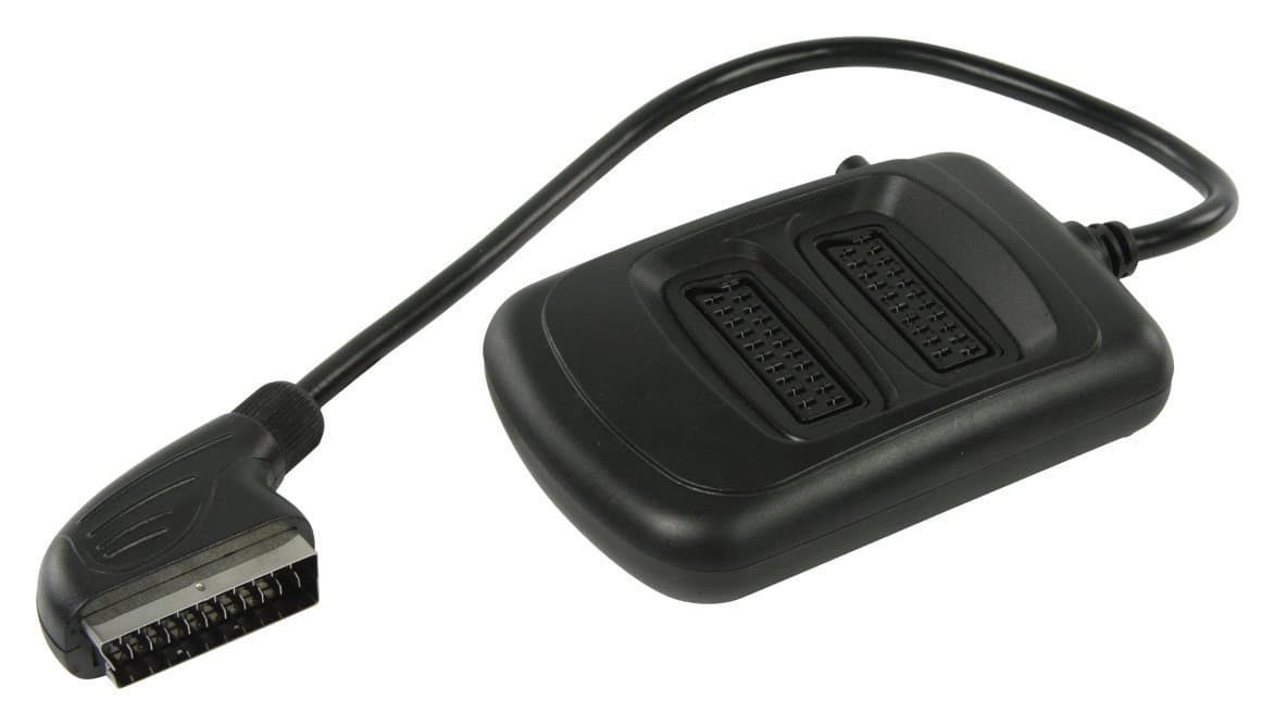 Pluskom 2 Way Switched Double Scart Adaptor Same day dispatch
