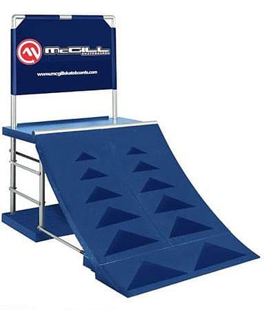 Skate Ramp - Quarter Pipe