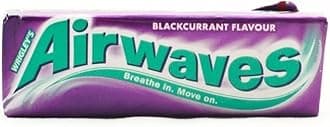 Wrigley's Airwaves Blackcurrant Chewing Gum (30 Packets (Full Box)) Help To Freshen Breath And Clean Teeth