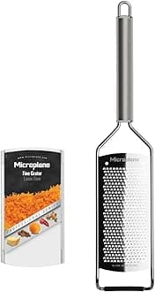 Microplane Professional Series Fine Kitchen Grater for Hard Cheese, Citrus, Garlic, Chili, Cinnamon and Nutmeg with Stainless Steel Blades - Made in the USA