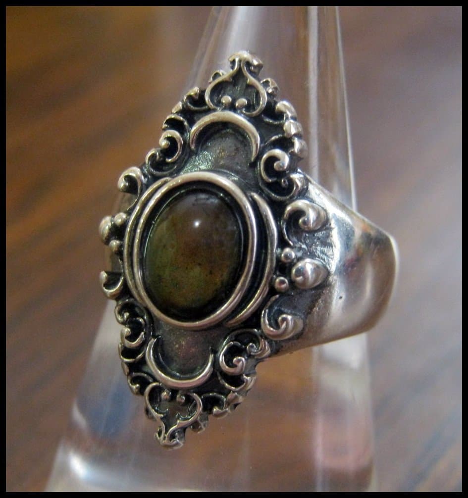 Sterling Silver Mood Ring with Vivid Color Changes