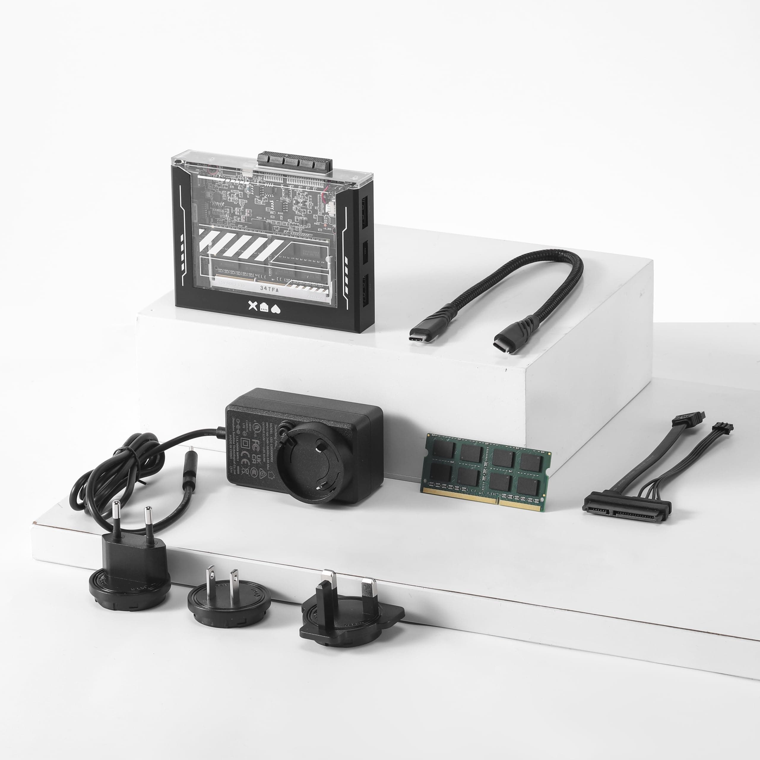 ZimaBlade 7700 Bundle X86 Single Board Server for Cyber Native(with RAM & Typ-C Power Adapter), 4-Core DIY NAS Hackable Personal Cloud, Gigabit Ethernet 4K Media Server Network Attached Storage