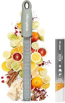 Microplane Zester Grater in Sage Green for Citrus Fruits, Hard Cheese, Ginger, Chocolate and Nutmeg with Fine Stainless Steel Blade - Made in USA