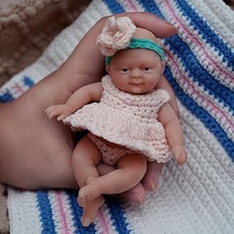 4.5 Inch Mini Reborn Baby Dolls ，Silicone Baby Girl Leah,Tiny Silicone Baby Dolls ，Mini Realistic Newborn Baby Dolls Silicone Full Body Stress Relief