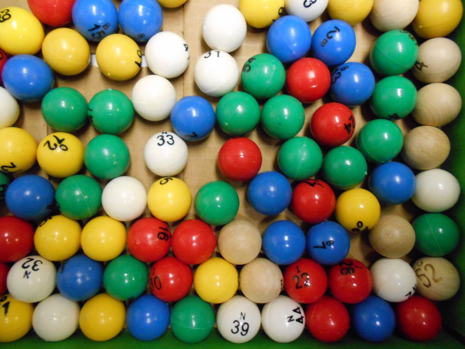 Bingo Balls Plastic (1-75) Many
