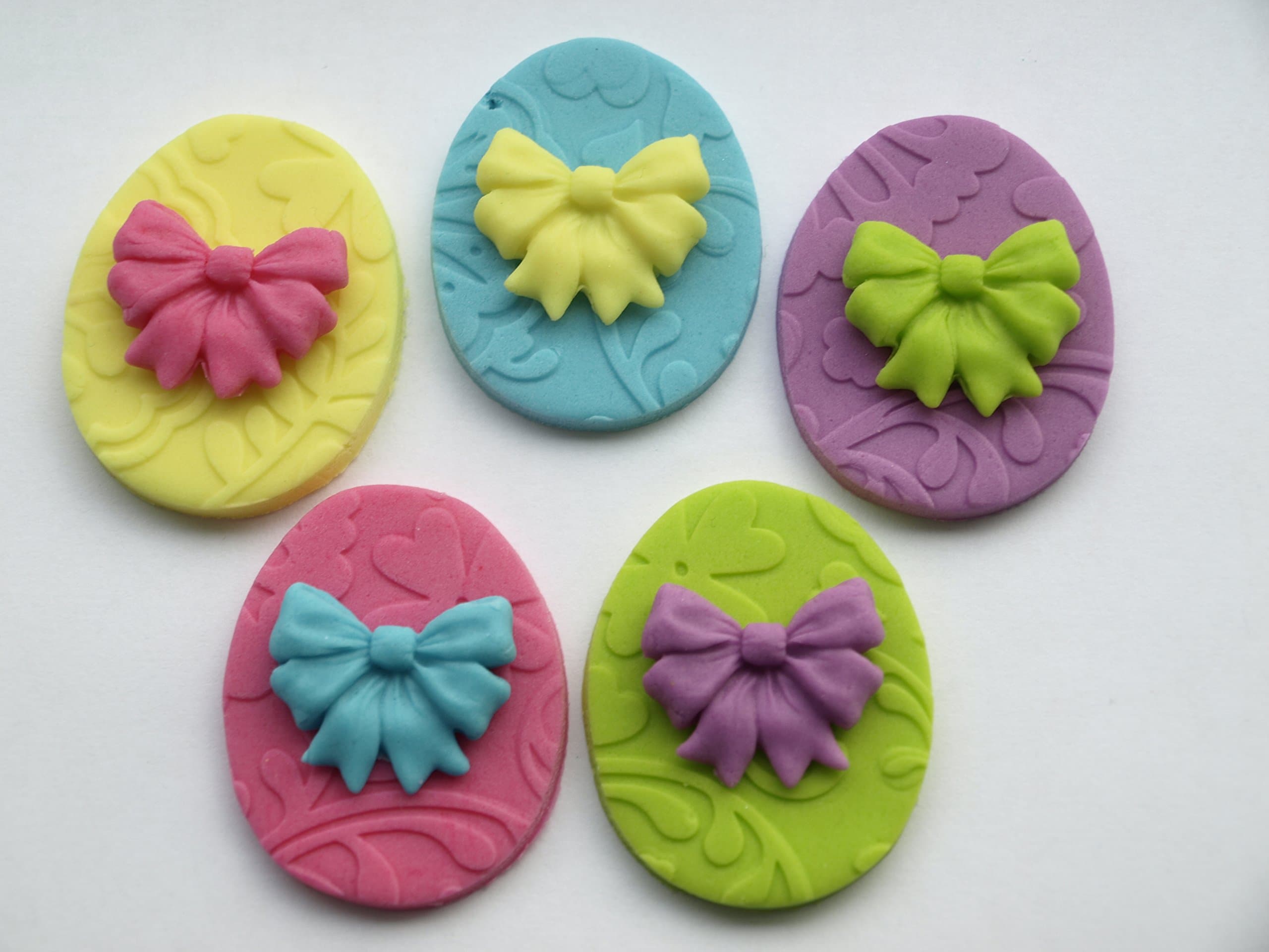 6x Edible Easter Cupcake Toppers- Fondant Easter Eggs Decorations Easter Spring Cak