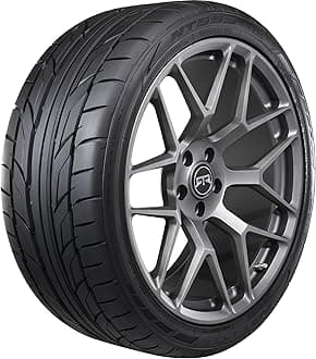 Nitto NT555 G2 285/40R18XL 105W Tire