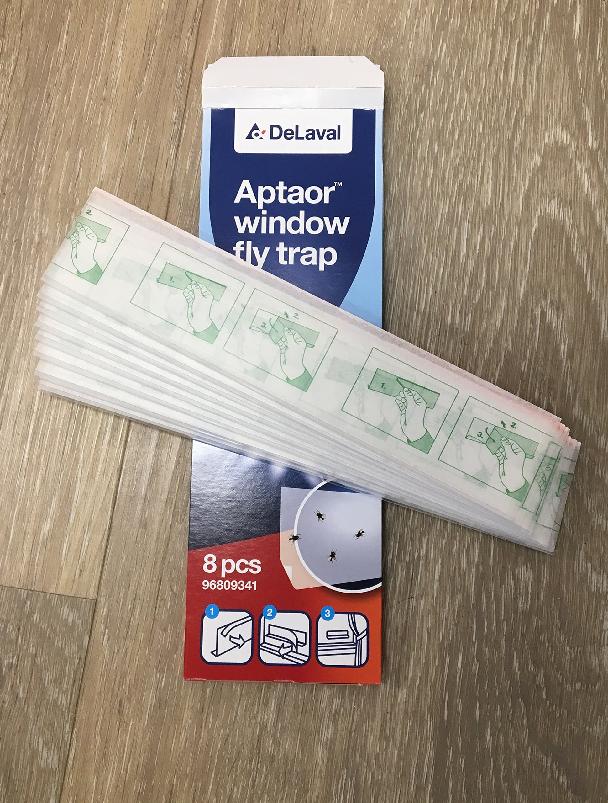 Flytrap adhesive tape, pack of 8