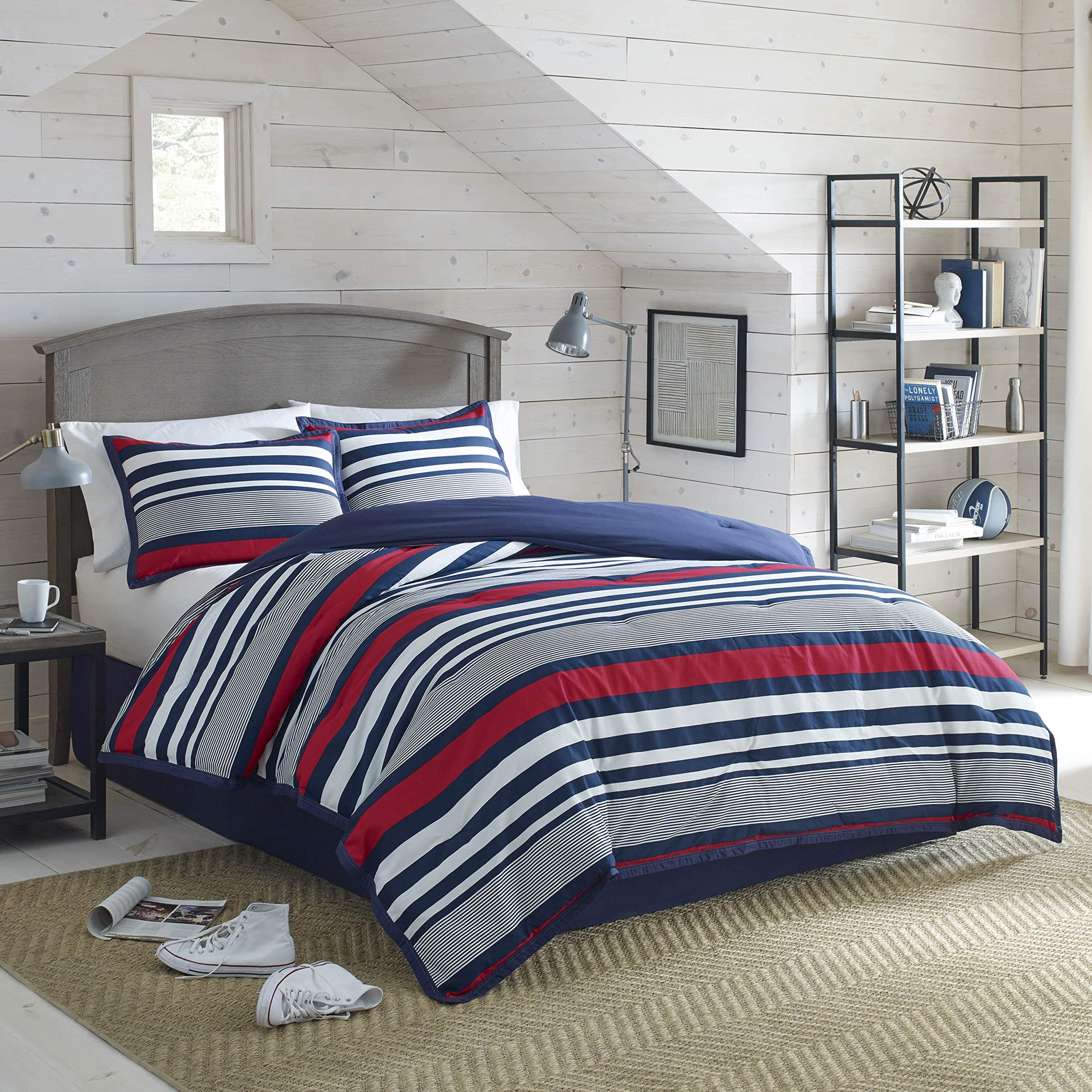 IZOD Varsity Stripe Comforter Set, Twin, Blue