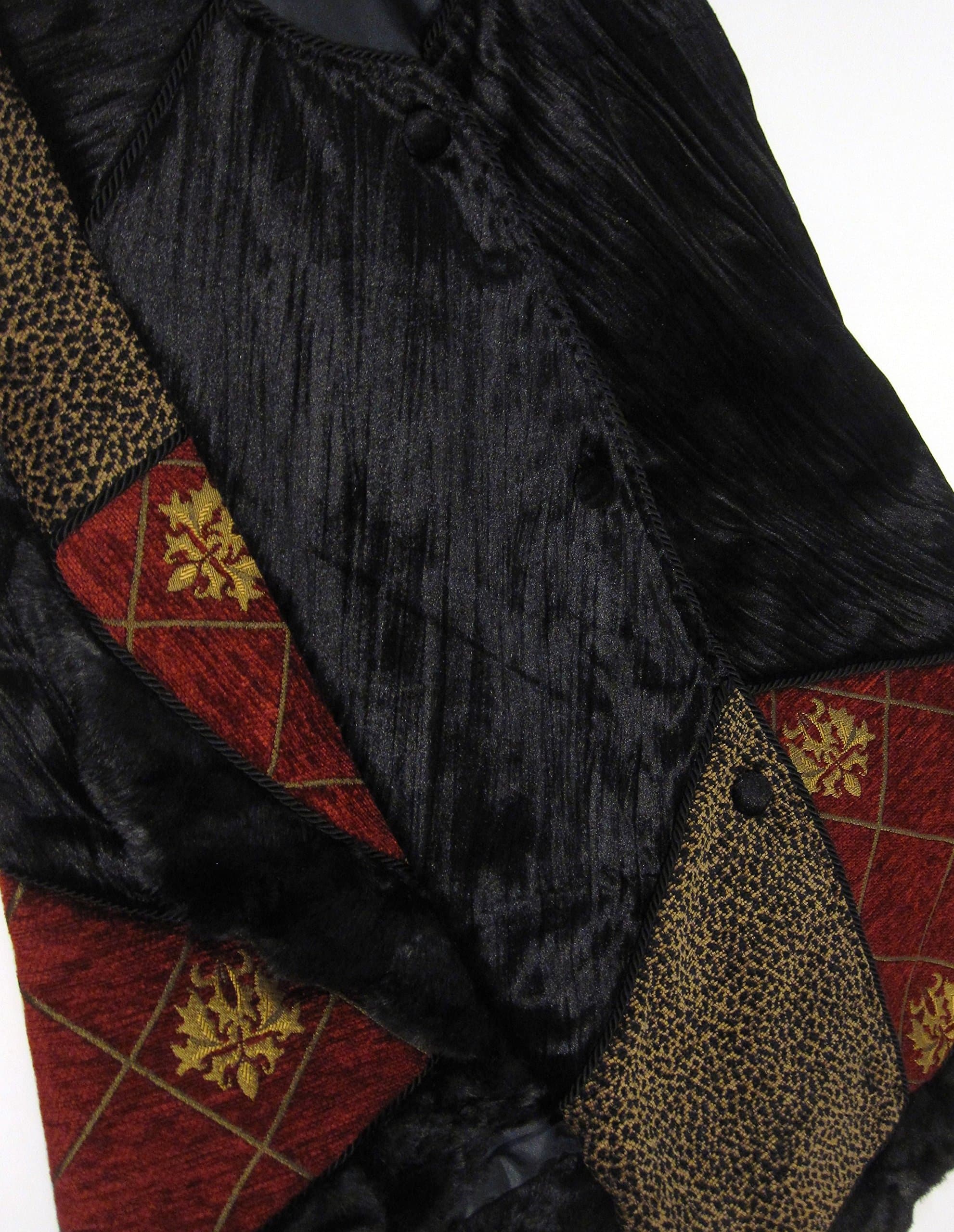 Villa Bacci 54" Tree Skirt