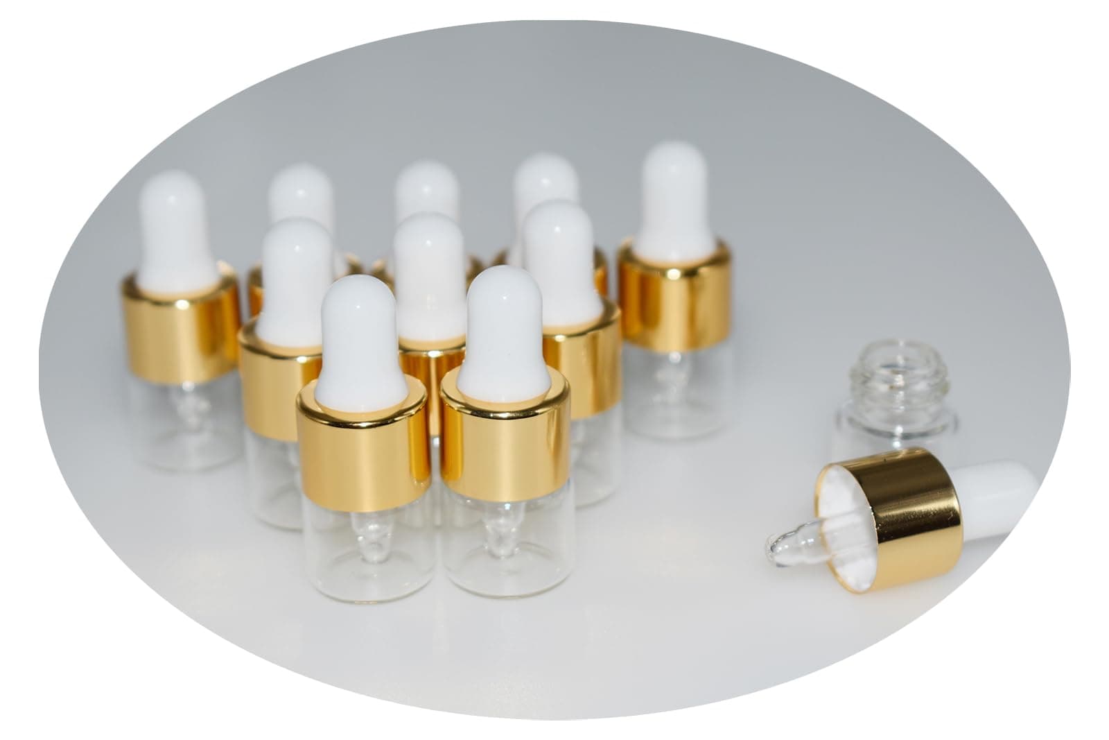 Small Dropper Bottle, 10pcs 1ml Mini Sample Dropper Bottles Mini Makeup Containers for Travel Liquids Tiny Glass