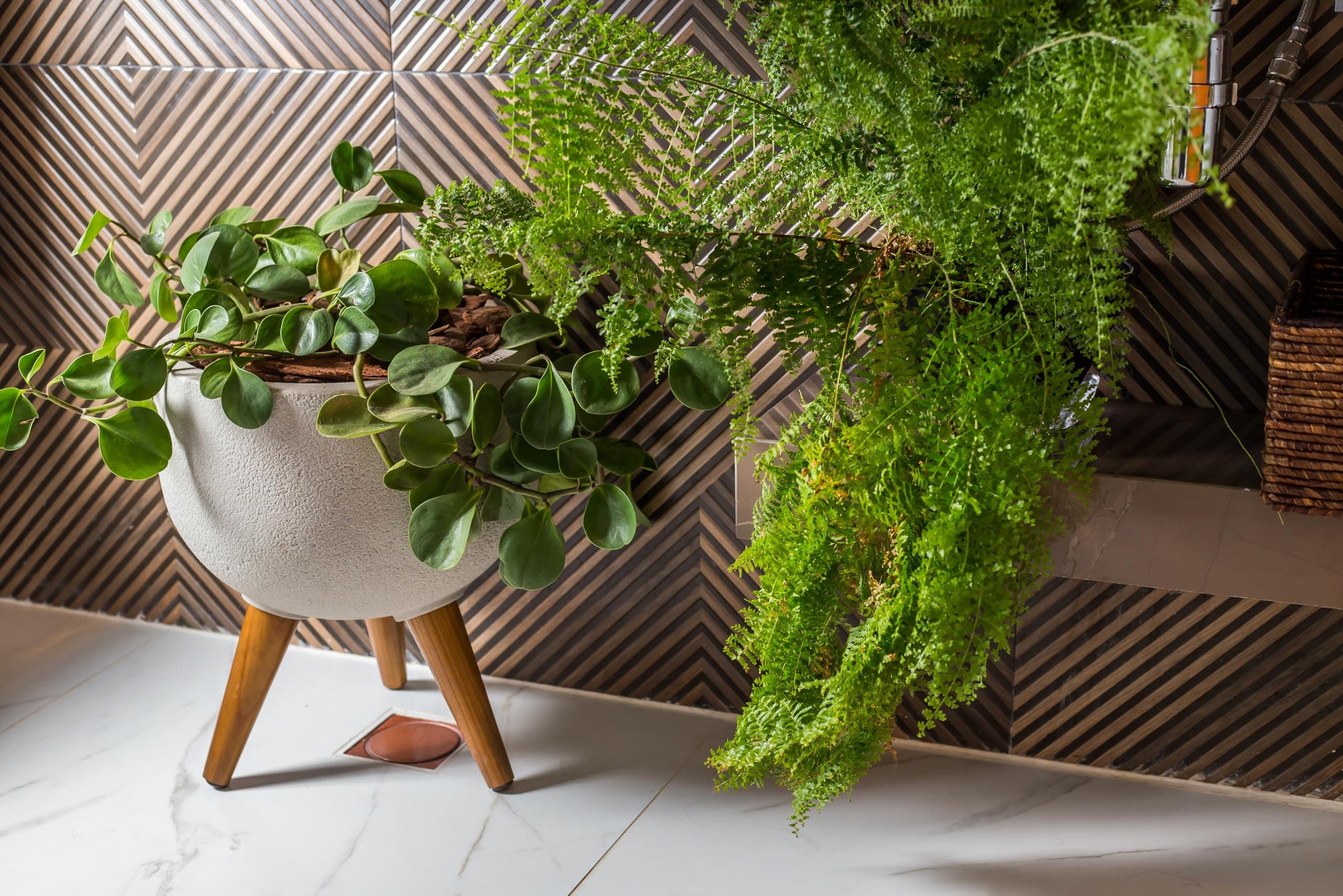 Prisma Conic Planter